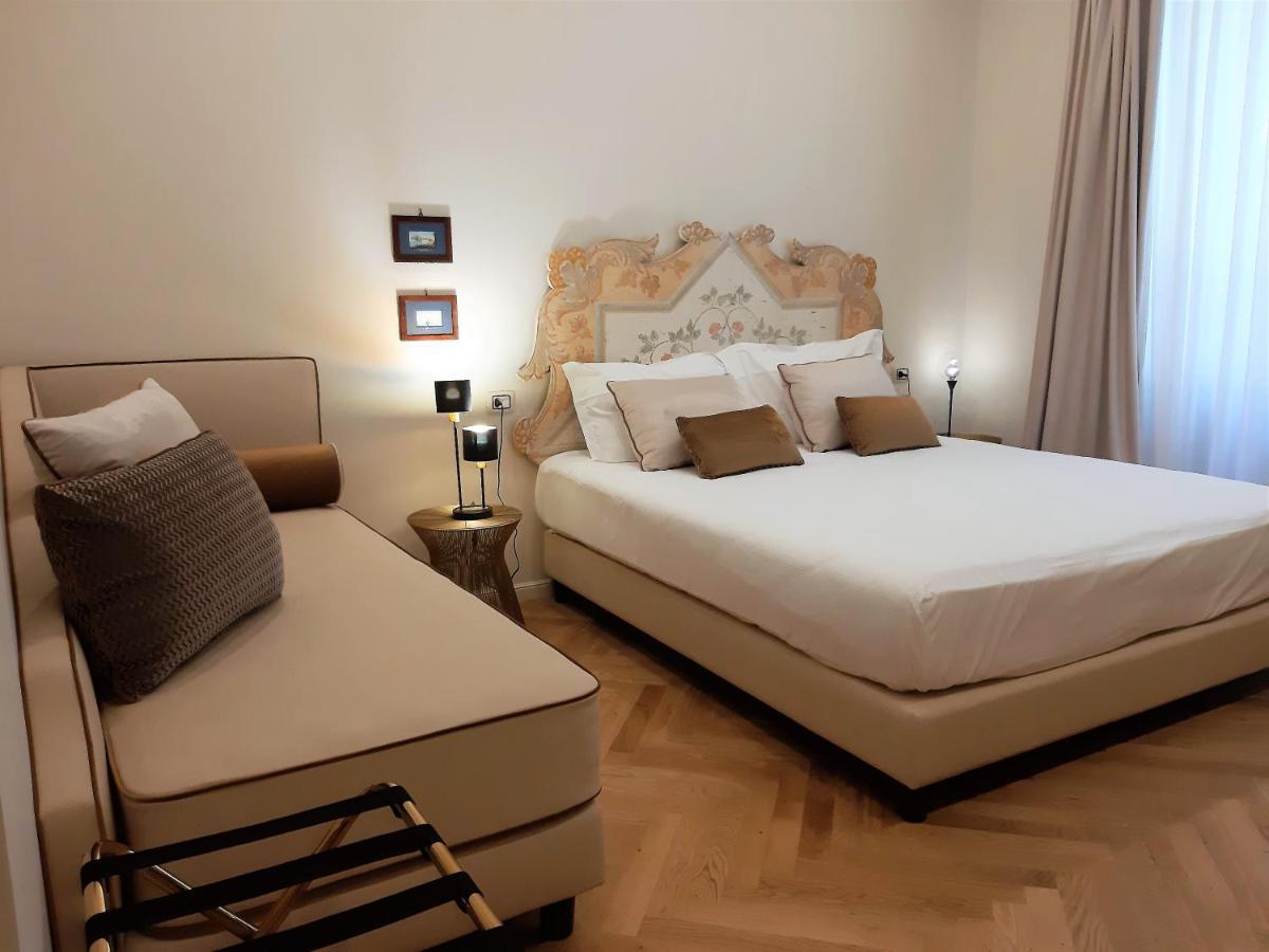 Casa Vittoria - Santa Lucia 2*