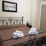 Casa Le Ali - Fraternita E Spiritualita Nel Cuore Di Napoli