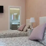 Alexia Rooms B&B