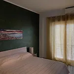 Nidama House