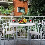 Chiaia Premium Flat, Naples Center, Near Seaside