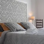 Vesuvius Suite - Elegante Appartamento In Centro