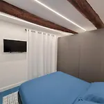 Chiaja Lux House
