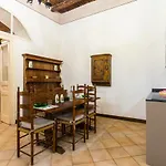 Soriano 34 - Cozy And Central By Napoliapartments