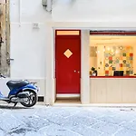 L\'Aurora Apartments