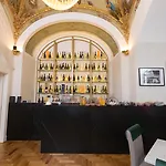 Il Salotto Della Regina