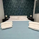 Metropolis Home