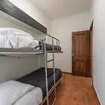 Metro 1 Materdei - Tranquillo Appartamento Per 4