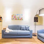 Apartment In The Heart Of Nightlife By Wonderful Italy