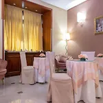 Hotel Suite Ares