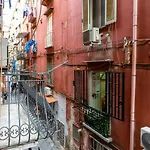 Mezzanine Studio In Mergellina By Wonderful Italy