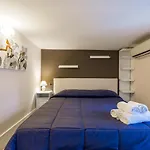 Cool Flat At Via Dei Mille By Napoliapartments