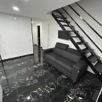 Giovanni Luxury Suites