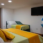 Two Rooms Chiaia 37