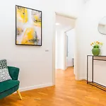 Stanzione Classy Flat At Vomero Central By Napoliapartments