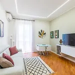 Stanzione Classy Flat At Vomero Central By Napoliapartments