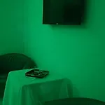 Room Black