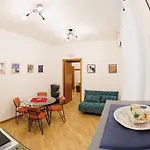 Dante 2 Rooms Apartment Super Centrale