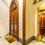 Piazza Amedeo Stylish Apartment By Wonderful Italy