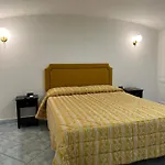 La Scalinata Di Chiaia