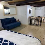 \'A Maronna T\'Accumpagna Apartment