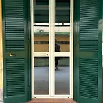 La Scalinata Di Chiaia