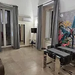 Fashion House Spaccanapoli