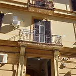 Domus Mea Apartment
