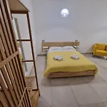 Neapolitan Skyscraper Suites