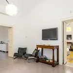 Kea Home, Entire House In The Heart Of Naples