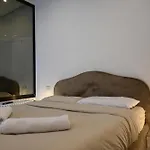 Qhouse