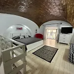 O\' Vascio House