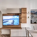 Claudia\'S Home