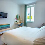 Cosmo 38 Luxury Apartments