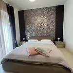 Oliver Luxury Home