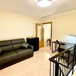 Your Central Wide Place - Min 31 Days
