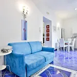 My House Carlo III Square
