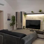 Dietro Al Plebiscito Luxury Suite