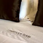 Partenope Relais
