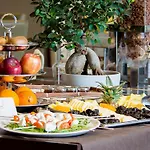 Partenope Relais