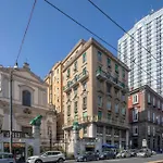 Napolit\'Amo Hotel Medina