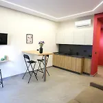 Rida 33 Vomero