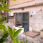 Donna Ilaria A Chiaia