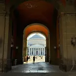 A Due Passi Da Dante