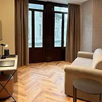 Caruso Place Boutique & Wellness Suites