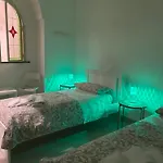 Napule E ...
