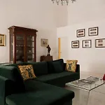 A.Ri.El Luxury Apartment