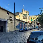 Napul\'E