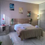 Neapolis Center2