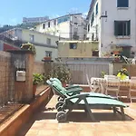 Una Terrazza Su Napoli Centro